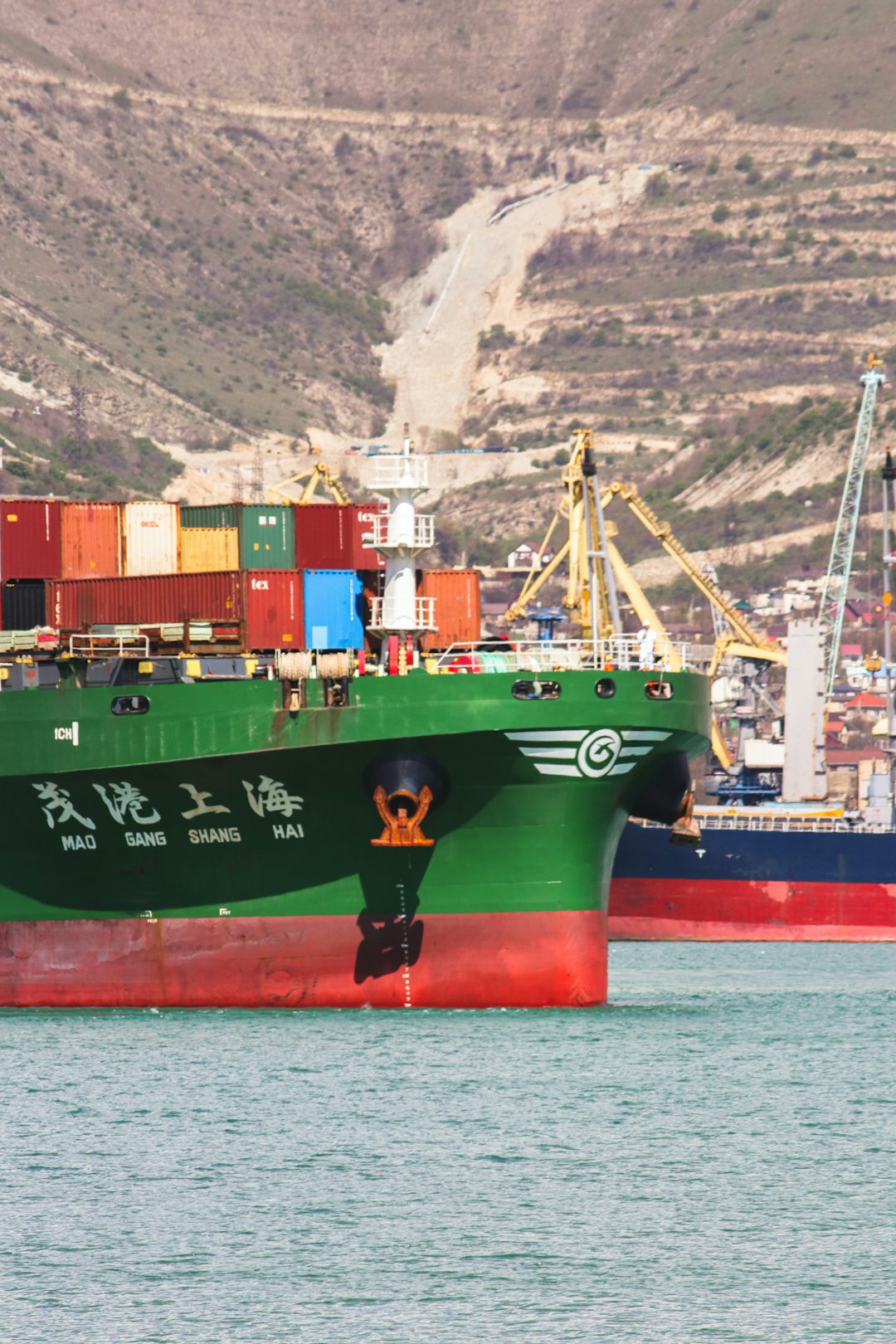 Navigating Eco-Efficiency and Regulatory Scrutiny in Intra-EU Trade