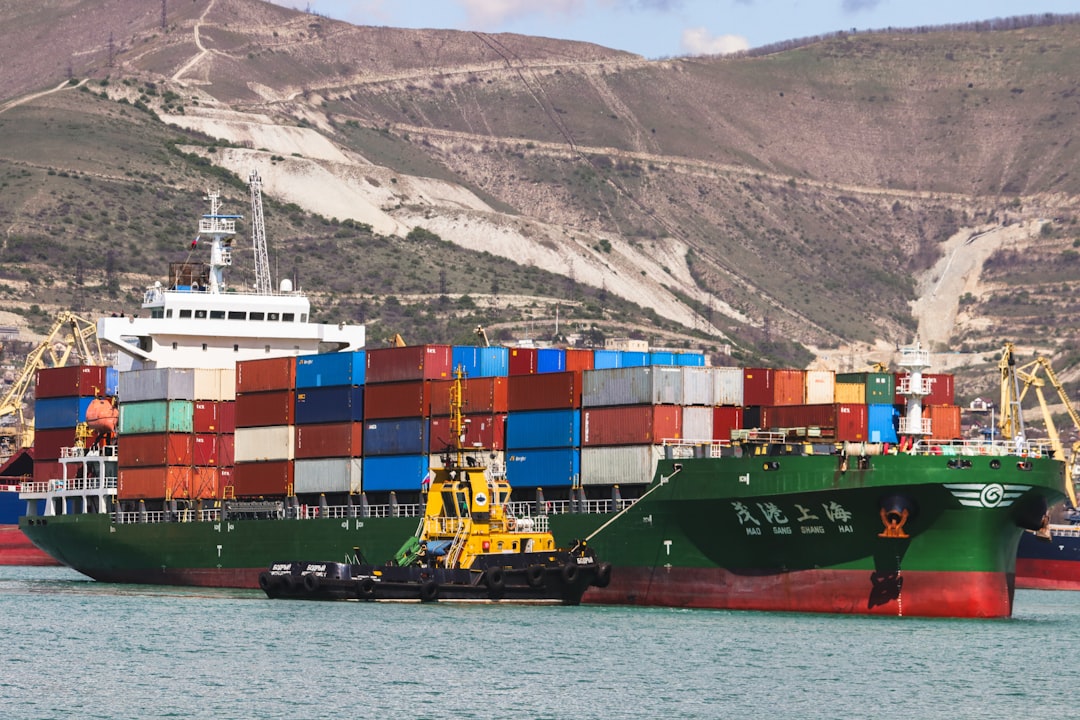CPR and EN 1090 Standards for Specialized Glass Imports