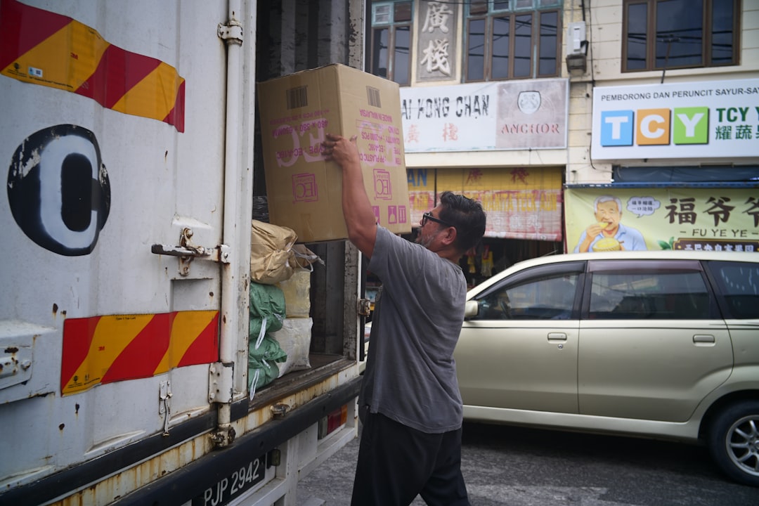 Pneumatic Air Cylinders (HS 841231) Importation into the UAE
